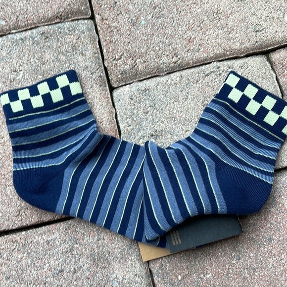 VANS “Off The Wall” Women’s socks  
NWT - Picture 15 of 16